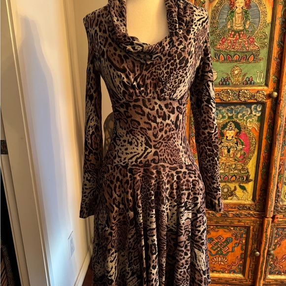 Animal print long sleeve dress perfect for a size 6 - Picture 1 of 5